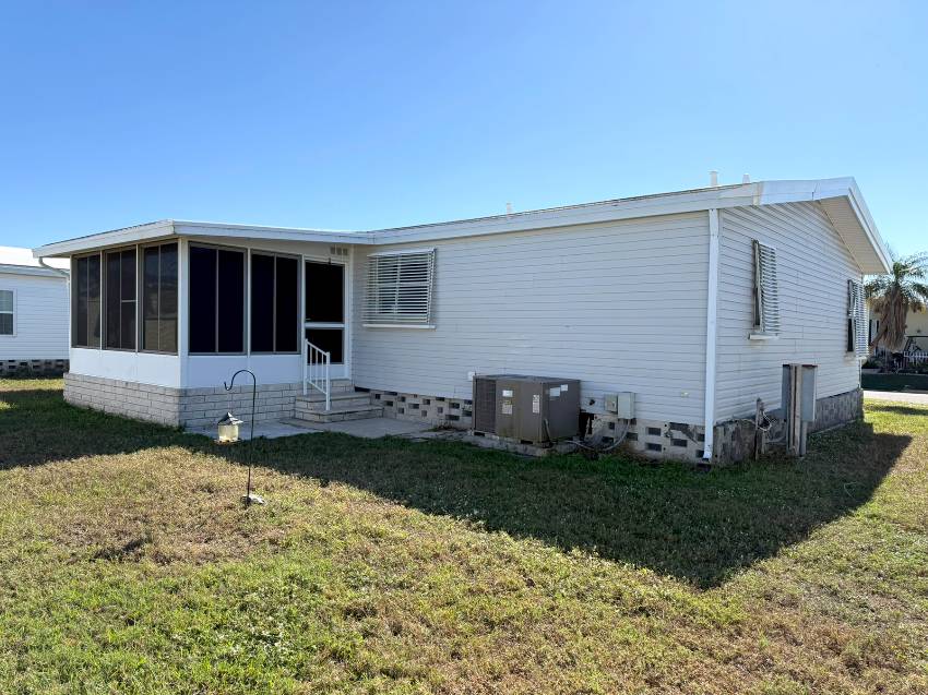 8204 Lemonwood Dr a Ellenton, FL Mobile or Manufactured Home for Sale